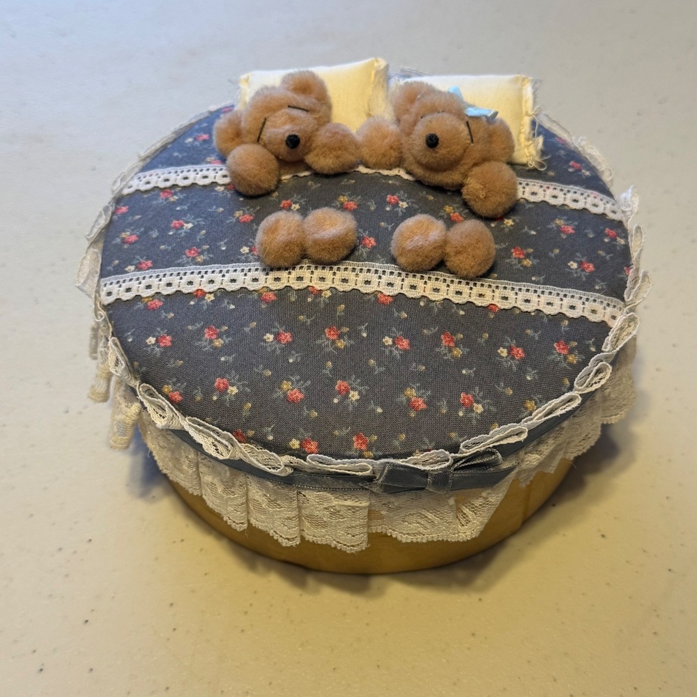 Vintage Grandma Cottagecore It's A Small World Teddy Bears Trinket Box Coquette